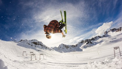 开云体育在线-火箭力克广厦队，戈贝尔高光表现背后的沉默革命