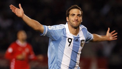 开云体育在线-鹈鹕粉碎掘金，英格拉姆的完美交响与篮球哲学的胜利