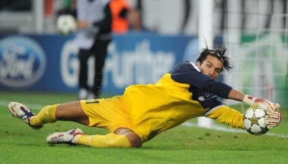 开云体育平台APP-恩佐的刀锋，当西班牙斗牛士遭遇阿尔及利亚沙漠之狐