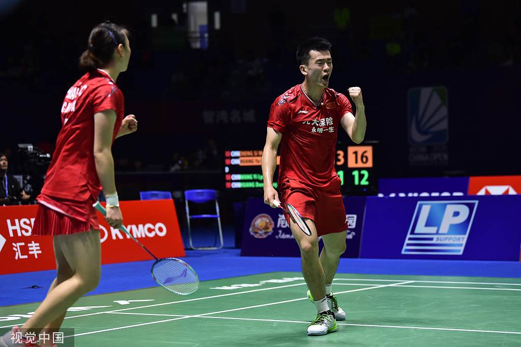 日本队轻取丹麦队，黄鸭组合刷新纪录